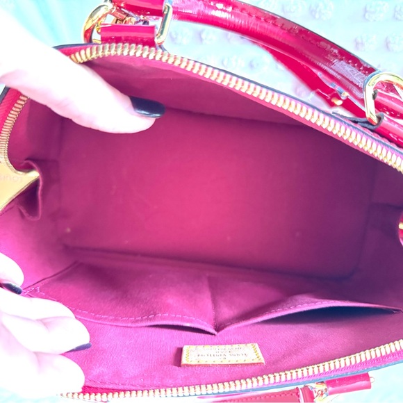 Authentic Louis Vuitton Monogram Vernis Alma Satchel - Picture 3 of 16